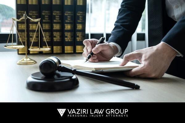 How our Los Angeles rear-end collision lawyer helps you