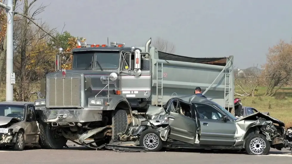 Why You Need a Commercial Truck Accident Lawyer in California?