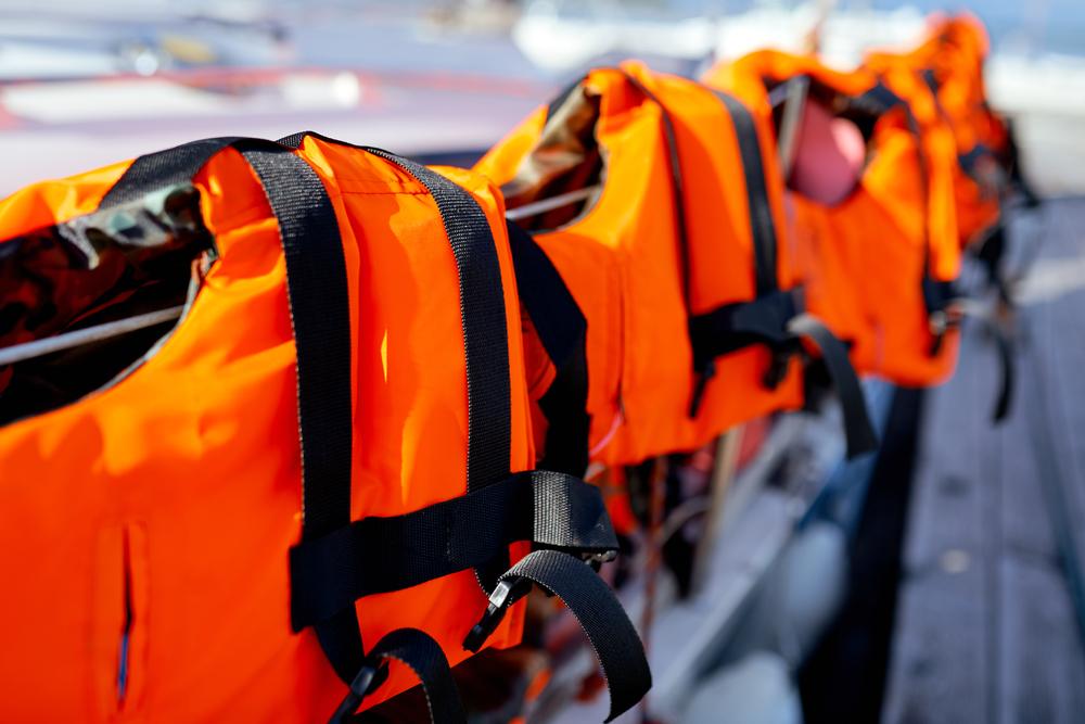 What Are the Legal Requirements for Life Jackets on Boats?