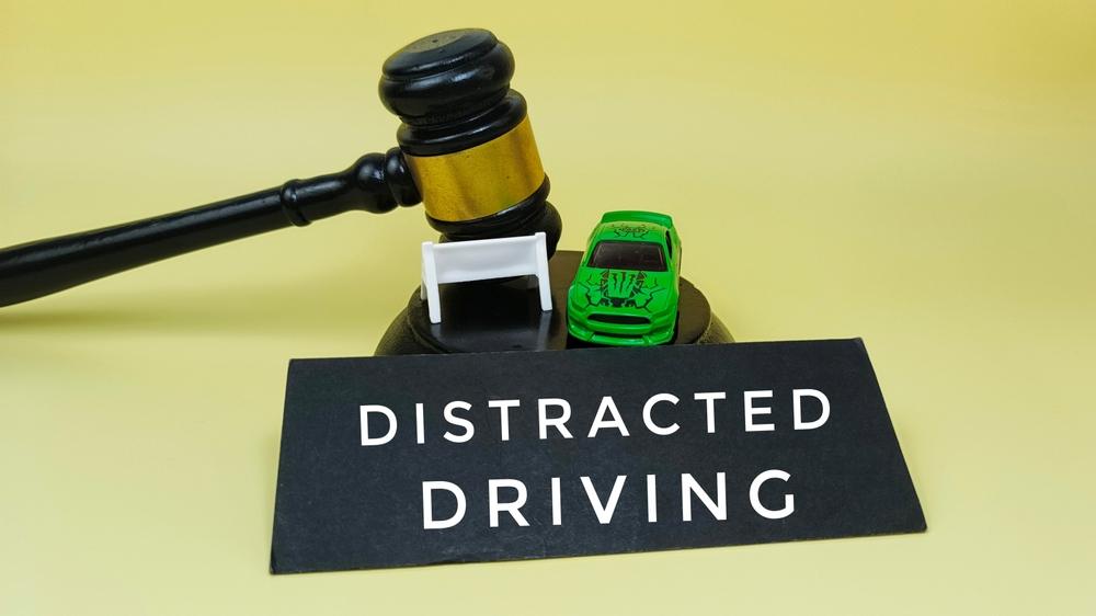 What Are the Distracted Driving Laws in California?
